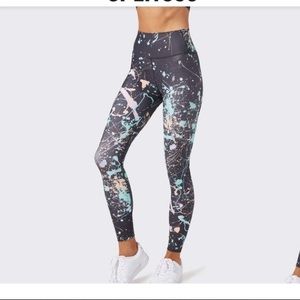 Bandier X Split 59 splatter paint leggings